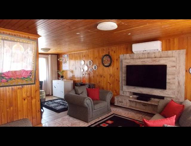 3 BEDROOM HOUSE FOR SALE IN SHALLCROSS